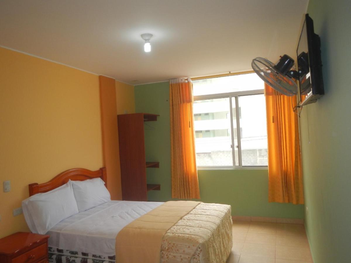 Hotel Internacional En Atacames Extérieur photo