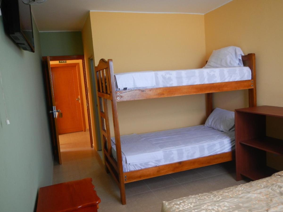 Hotel Internacional En Atacames Extérieur photo